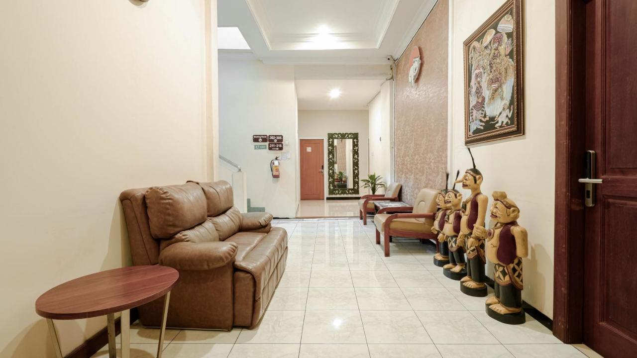 Cabin Hotel Sutomo Yogyakarta Dış mekan fotoğraf