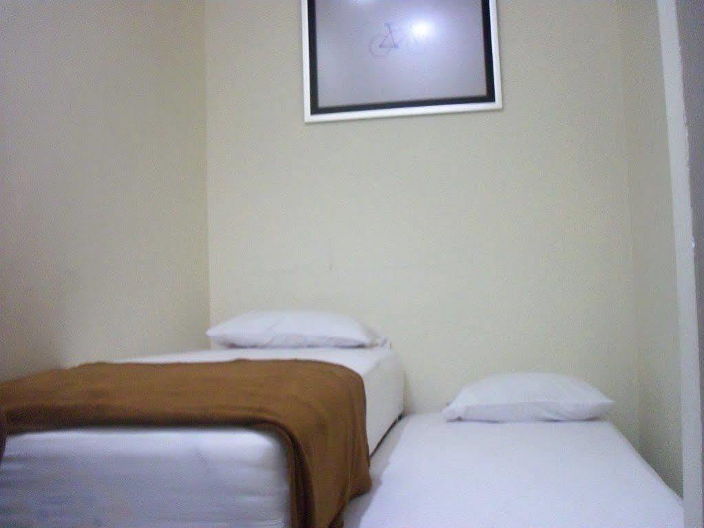 Cabin Hotel Sutomo Yogyakarta Dış mekan fotoğraf