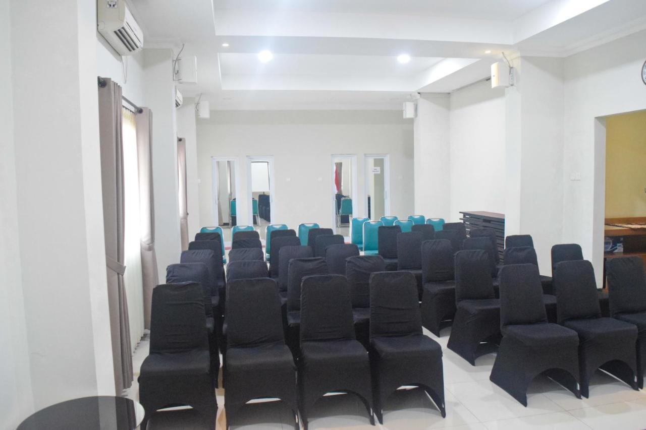 Cabin Hotel Sutomo Yogyakarta Dış mekan fotoğraf